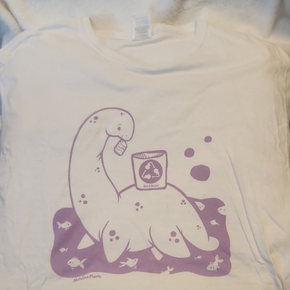Fruit of the Loom Tops - Lollapalooza 2018 White and Purple Dinosaur Festival Shirt size M